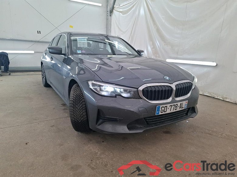 BMW Série 3 Berline / 2018 / 4P / Berline 330e 292ch Business Design BVA8 Hybride #4