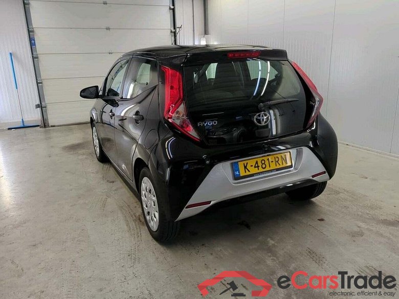 TOYOTA Aygo 1.0 VVT-i x-play #6