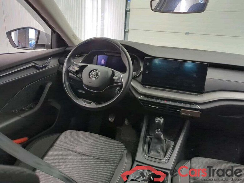 SKODA Octavia Combi 1.0 TSI Bns Edition #3