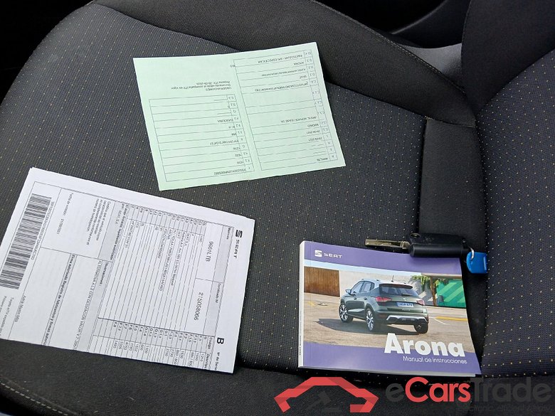 SEAT Arona / 2017 / 5P / todoterreno 1.0 TSI 81kW (110CV) Style Plus (AC) #6
