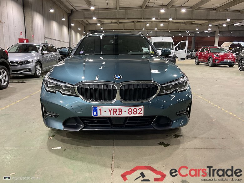 BMW 3 TOURING - 2019 330eA PHEV #2