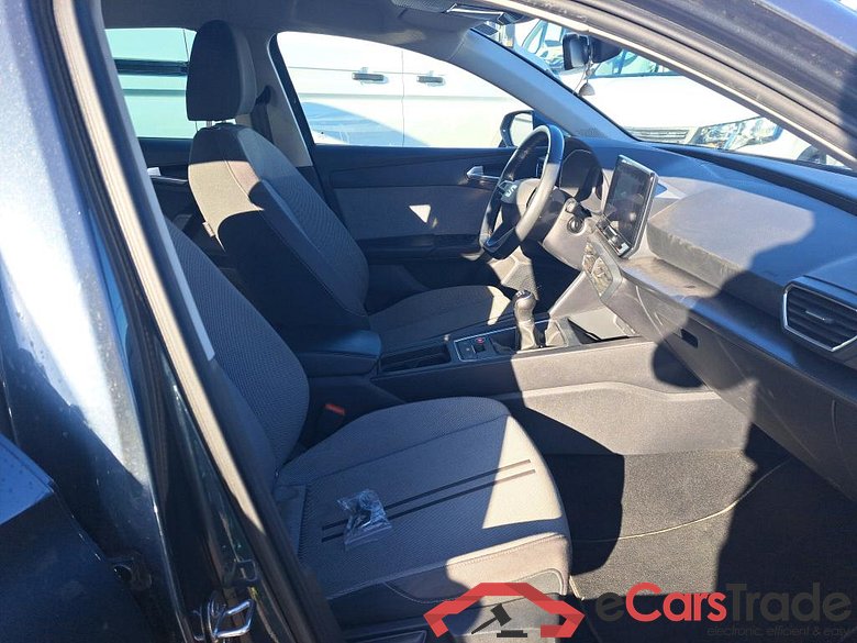 SEAT Nuevo León / 2020 / 5P / berlina con portón 1.0 TSI 81kW S&S Style Go (AC) #6