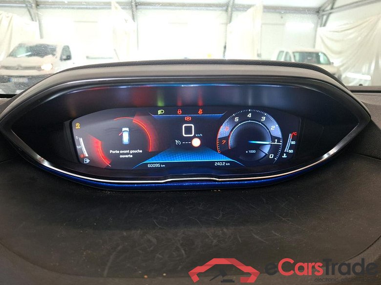 5008 Active Business 1.2 PureTech 130CV BVM6 7 Sieges E6d #6