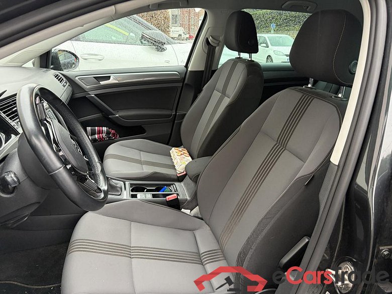 VOLKSWAGEN Golf VII Golf Comfortline 1.2 TSI BlueMotion Technology 81 kW (110 ch) 6 vitesses manuel #5