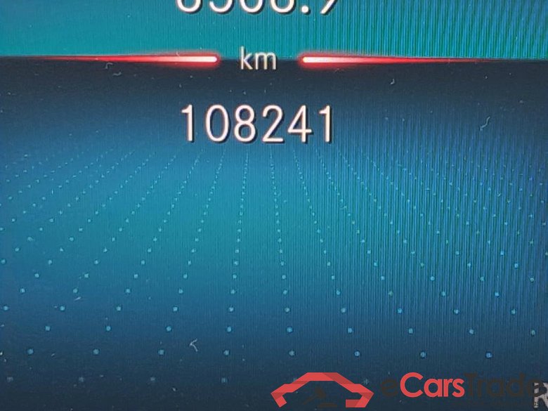 MERCEDES-BENZ Clase A / 2018 / 5P / berlina con portón A 250 e #5