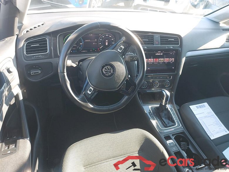 VOLKSWAGEN Golf / 2016 / 5P / berlina con portón e-Golf ePower 110 kW (136CV) #3