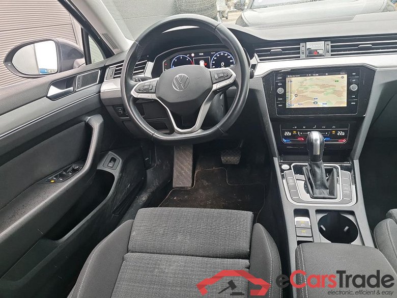 Volkswagen Passat Variant 2.0 TDI Aut. Virtual LED-Matrix Navi Sport-Seats KeylessGo PDC ... #5
