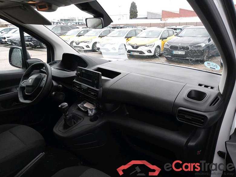 PEUGEOT Rifter / 2018 / 5P / combi Active Pack Busin. Standard BlueHDi 73kW #3