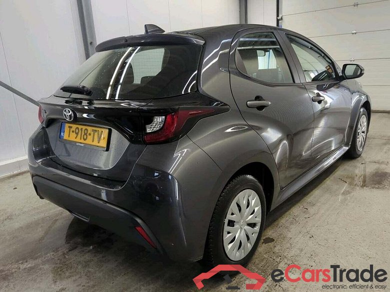 TOYOTA Yaris 1.5 VVT-i Active #2