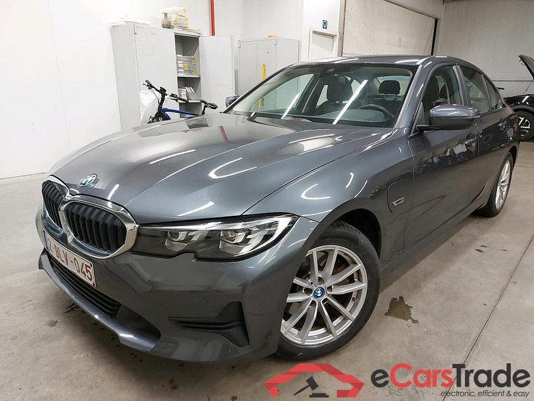 BMW - BMW 3 BERLINE 320e 204PK Business Edition With Vernasca Heated Sport Seats & Driving Assistant Pack & Active Cruise Control  * HYBRID **