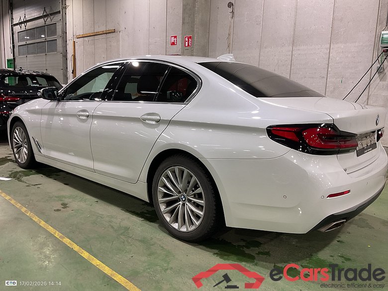 BMW 5 - 2020 520iA MHEV #3