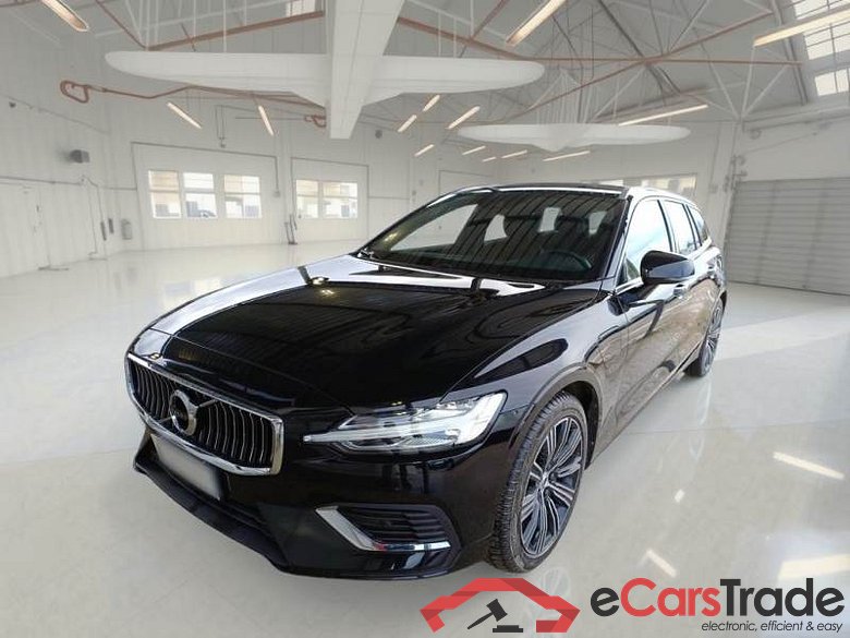 VOLVO V60 / 2019 / 5P / STATION WAGON T6 PLUG-IN AWD AUTOM.RECH.INSCRIPTION
