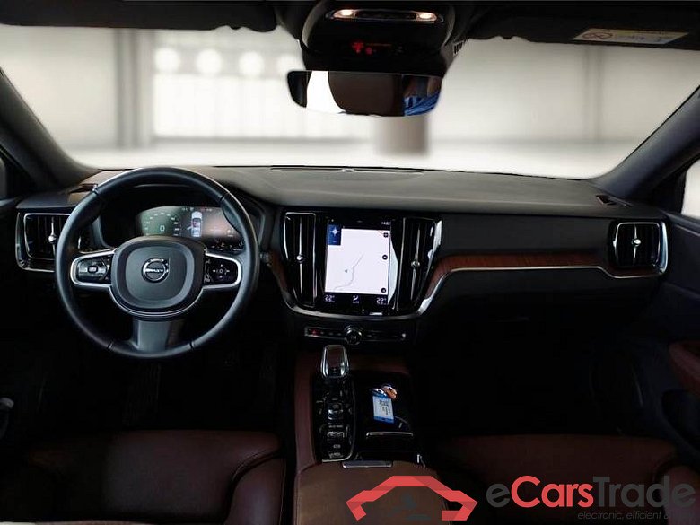 VOLVO V60 / 2019 / 5P / STATION WAGON T6 PLUG-IN AWD AUTOM.RECH.INSCRIPTION #3