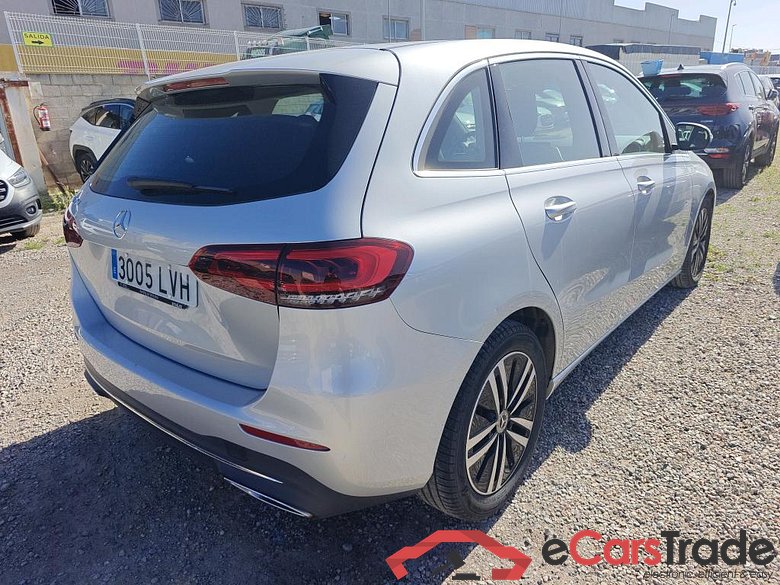 MERCEDES-BENZ Clase B / 2019 / 5P / monovolumen compacto B 180 d #2
