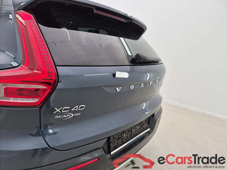 VOLVO XC40 2.0 B4 MOMENTUM PRO AWD GEARTR #4