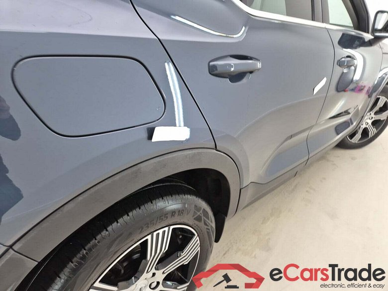 VOLVO XC40 2.0 B4 MOMENTUM PRO AWD GEARTR #5