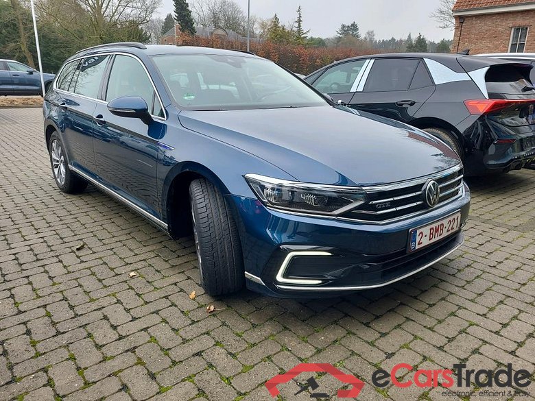 Volkswagen Passat 1.4 TSI Plug-In Hybrid GTE Aut. LED-Matrix ACC Navi KeylessGo Camera 360 Klima PDC ... #2