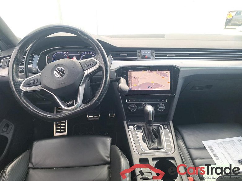 VOLKSWAGEN Passat / 2019 / 5P / familiar Variant R-Line 2.0 TDI 140kW (190CV) DSG #3