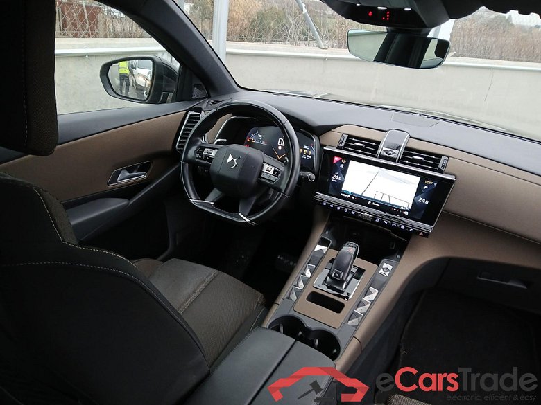 DS DS 7 Crossback / 2017 / 5P / todoterreno BlueHDi DE 96kW (130CV) Auto. CHIC (AC) #3