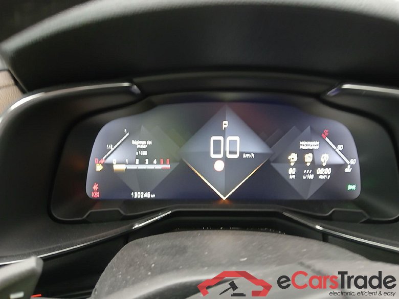 DS DS 7 Crossback / 2017 / 5P / todoterreno BlueHDi DE 96kW (130CV) Auto. CHIC (AC) #4