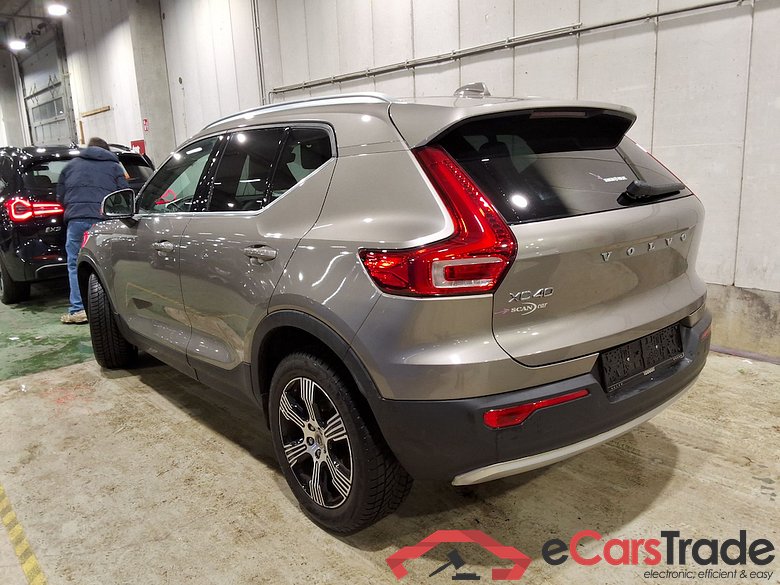 VOLVO XC40 1.5 T3 INSCRIPTION #2