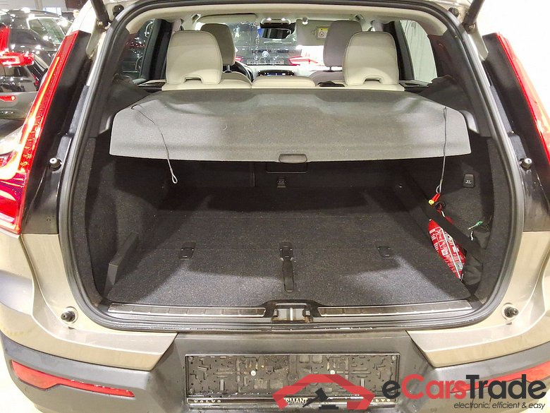 VOLVO XC40 1.5 T3 INSCRIPTION #3