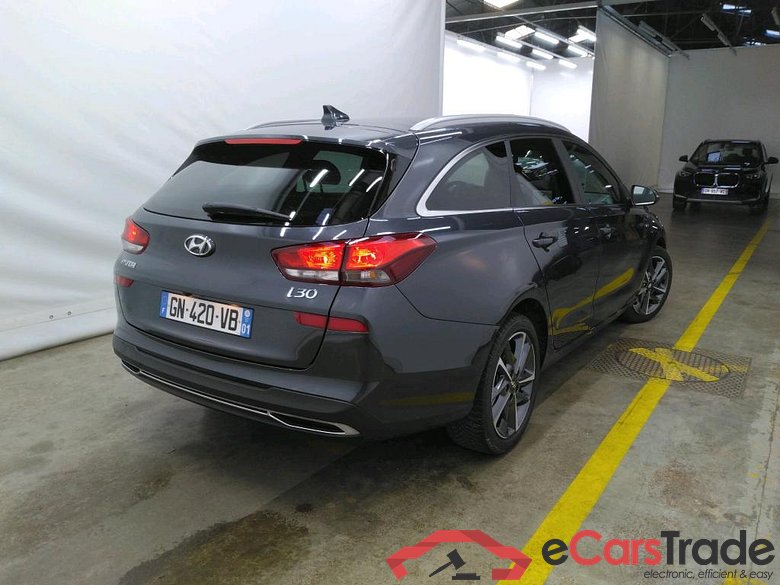 HYUNDAI i30 Sport Wagon / 2020 / 5P / Break 1.0 T-GDI 120 MHEV I-MT CREATIVE SW #3
