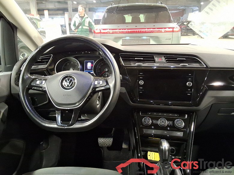 VOLKSWAGEN TOURAN - 2015 1.5 TSI ACT Highline OPF DSG #6