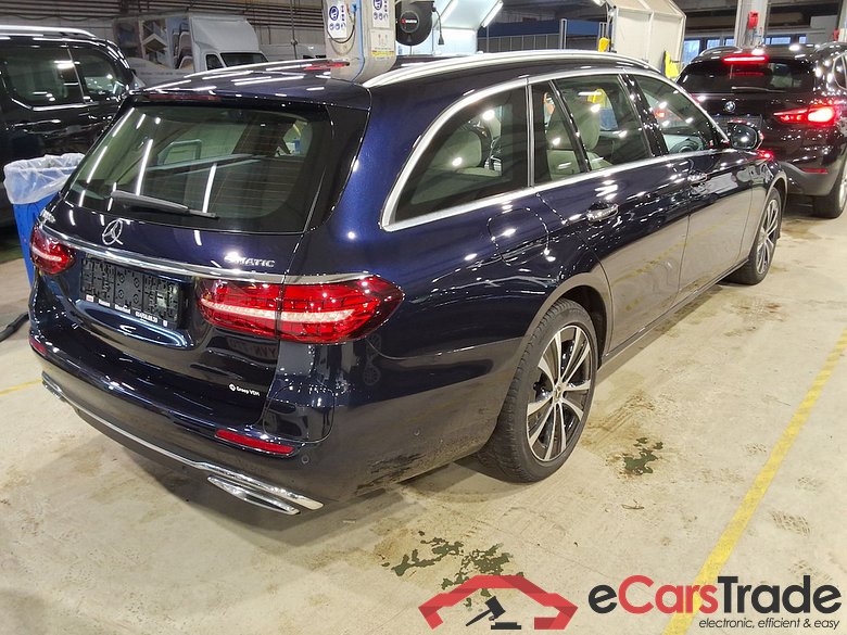 MERCEDES-BENZ E-CLASS BREAK 2.0 E 300 DE AUTO BUSINESS SOL AUTO 4MT #4