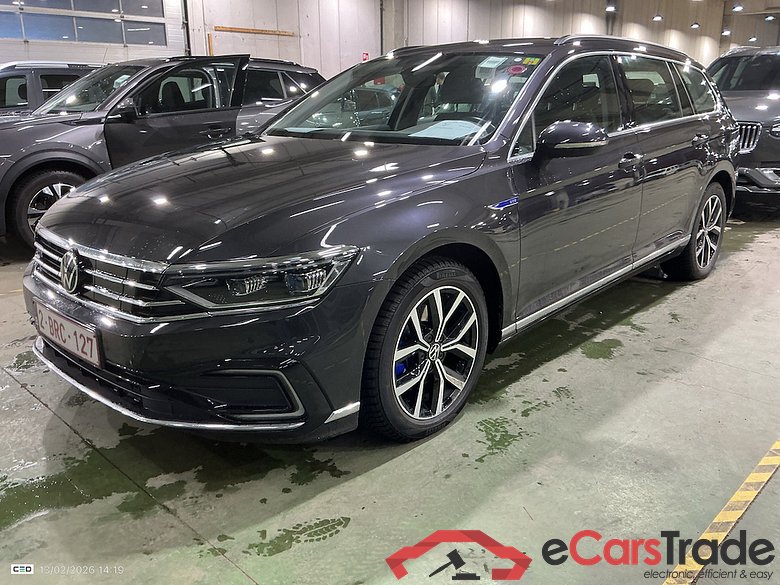 VOLKSWAGEN PASSAT VARIANT 1.4 TSI MSQ VARIANT GTE BUSINESS #1