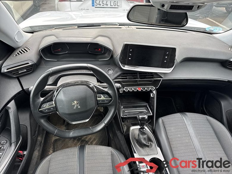 PEUGEOT 2008 / 2019 / 5P / todoterreno Allure BlueHDI 81kW (110CV) #3