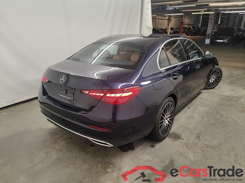 Mercedes-Benz C-Klasse Berline C 180 Luxury Line 4d #2
