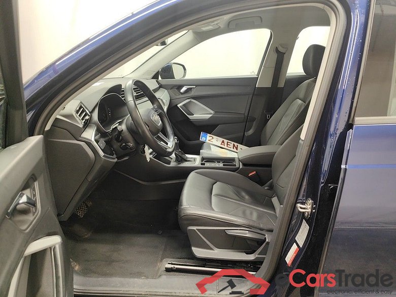 Audi Q3 35 TFSI S tronic 5d #3