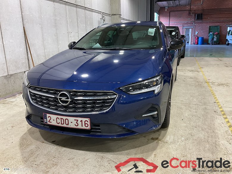 OPEL INSIGNIA SPORTS TOURER DIESEL 1.5 Turbo D Ultimate #2