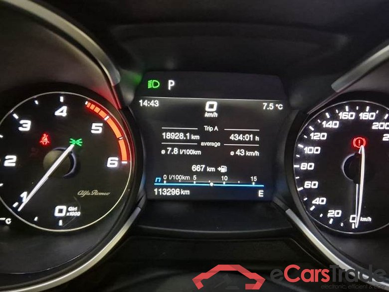 ALFA ROMEO STELVIO / 2017 / 5P / SUV 2.2 TURBO DIESEL 160CV AT8 RWD BUSINESS #4