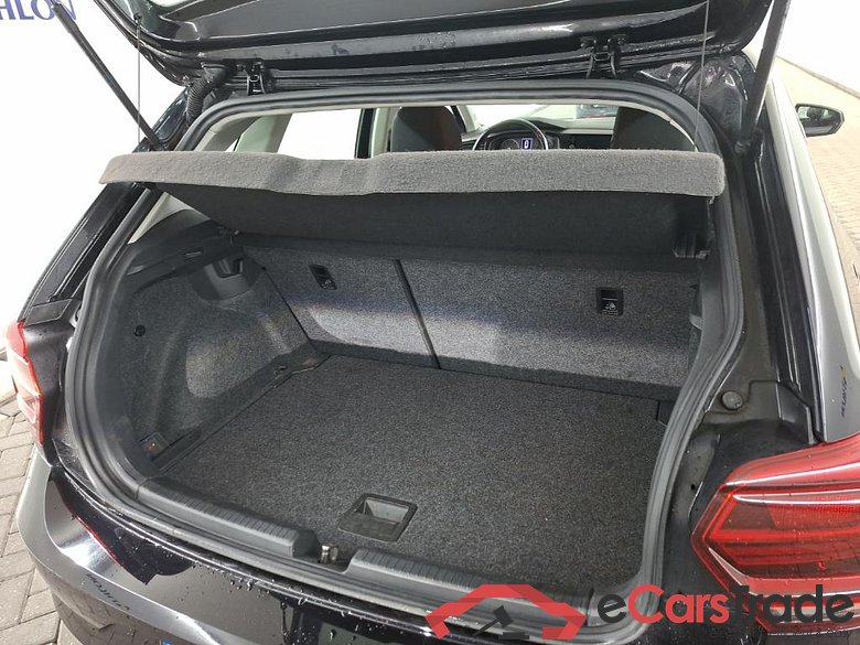 VOLKSWAGEN POLO 1.0 TSI 70kW 7-DSG Comfortline 5D #5