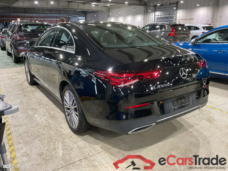 MERCEDES-BENZ CLA 1.3 CLA 250 E LUXURY LINE DCT #3