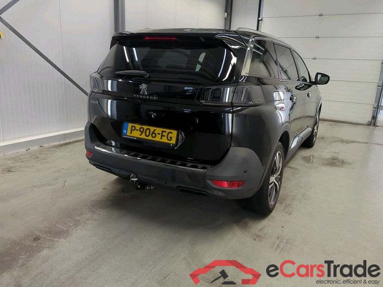 PEUGEOT 5008 1.2 PT Allure P.Bns #2