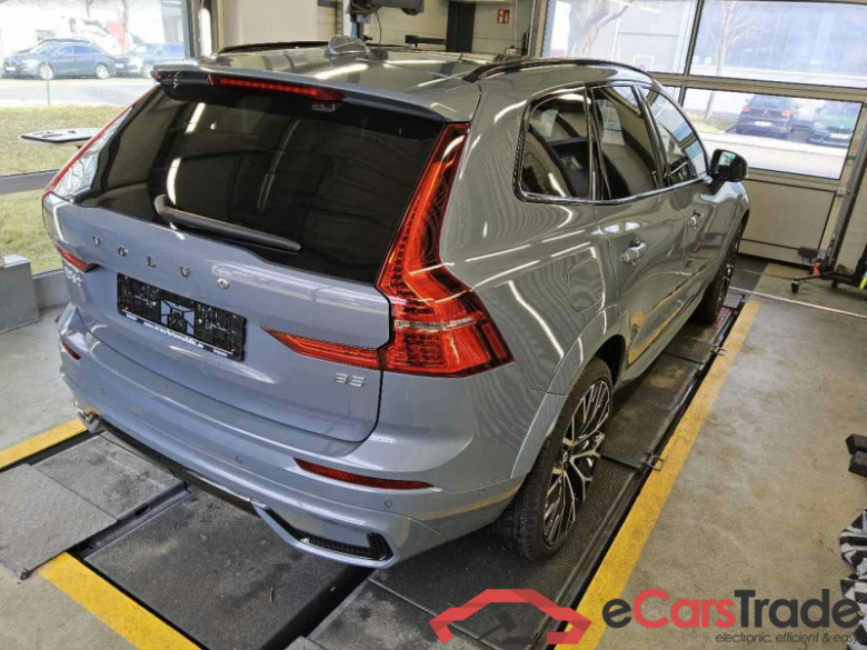 Volvo XC60 (03.2017->) DE - SUV5 B5 (Benzin) 2WD EU6d, R-Design Mild-Hybrid (EURO 6d), (Facelift) 2021 #3