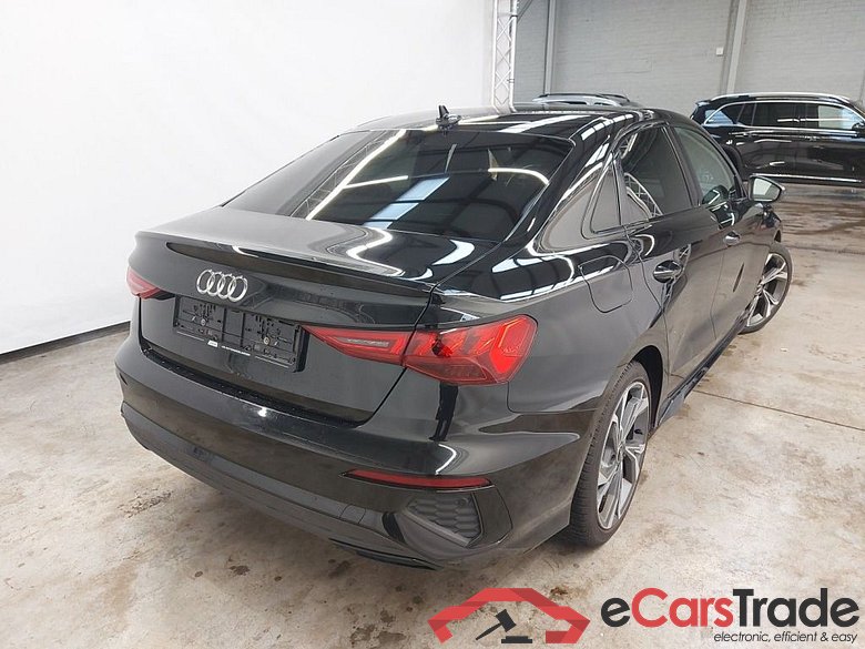 Audi A3 Berline 1.0 TFSi 30 81kW S tronic S line Bus. Ed 4d #2