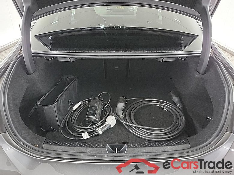 MERCEDES-BENZ A-Klasse Limousine A 250 e DCT AMG Line 4D 160kW #5
