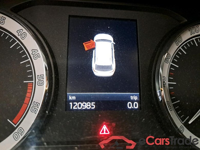 SKODA - SKO KODIAQ CRTDI 150PK DSG7 Ambition Pack Corporate & Kessy & Heated Seats & Rear Camera With PDC Front & Rear & 7 Seat Config #5