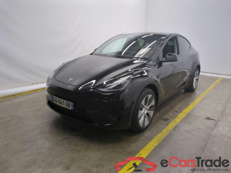 TESLA Model Y / 2021 / 5P / SUV RWD #1