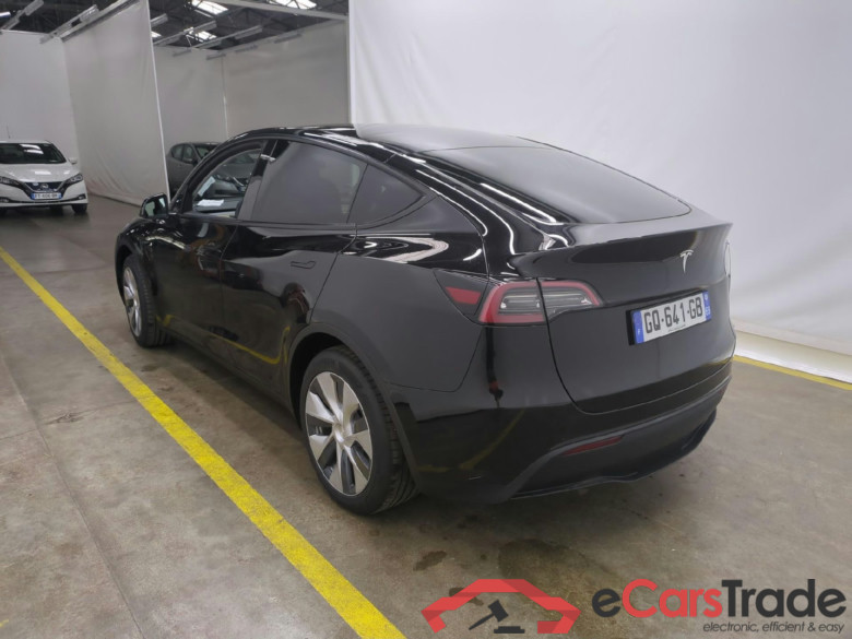 TESLA Model Y / 2021 / 5P / SUV RWD #3