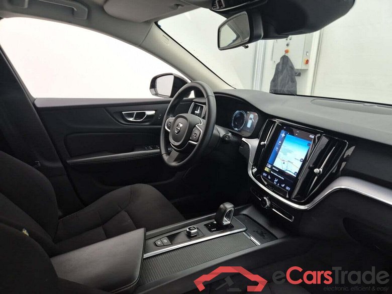VOLVO V60 2.0 B3 Momentum #3