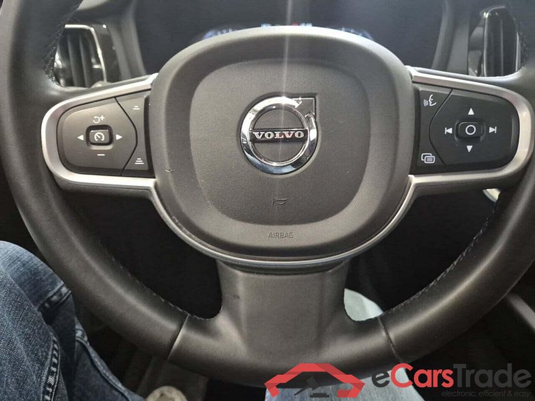 VOLVO V60 2.0 B3 Momentum #5