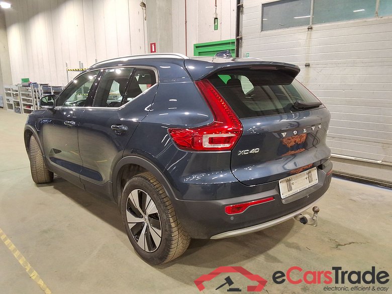VOLVO XC40 1.5 T5 PHEV Recharge Pro DCT STOCK #2