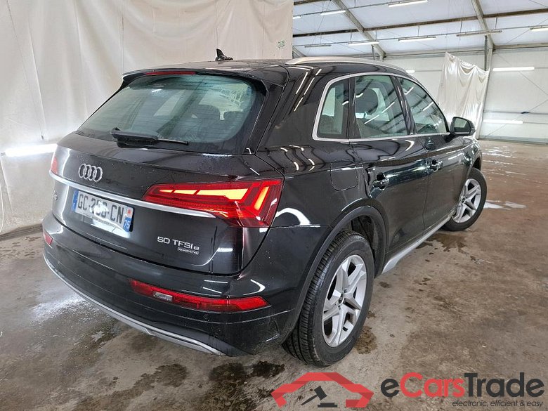 AUDI Q5 / 2020 / 5P / SUV 50 TFSI e 299 QTT S TRONIC 7 DESIGN #3