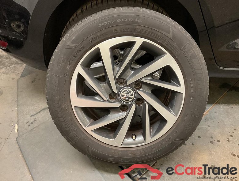 VOLKSWAGEN Touran Touran 1.4 TSI Sound DSG #4