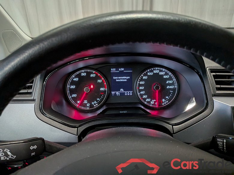 SEAT Arona 1.0 TSI Style B. Int #6